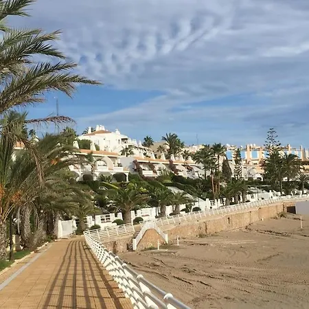Terraced House By The Hébergement de vacances Orihuela