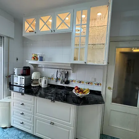 Terraced House By The Holiday home *